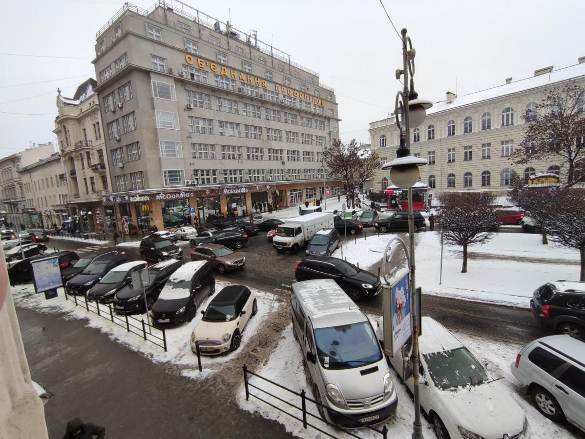 Апартаменти Трехкімнатні В Самому Центрі Для 6-Х Λβιβ Εξωτερικό φωτογραφία
