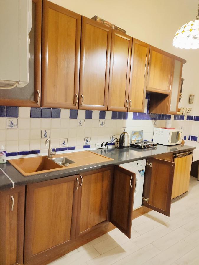 Апартаменти Трехкімнатні В Самому Центрі Для 6-Х Λβιβ Εξωτερικό φωτογραφία